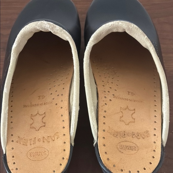 Sanita Black Mules Comfortable Slip-On Clogs - Picture 10 of 10